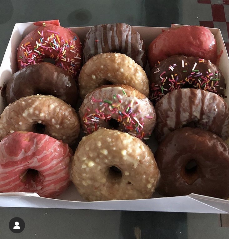 Glazed donuts (box by 12)